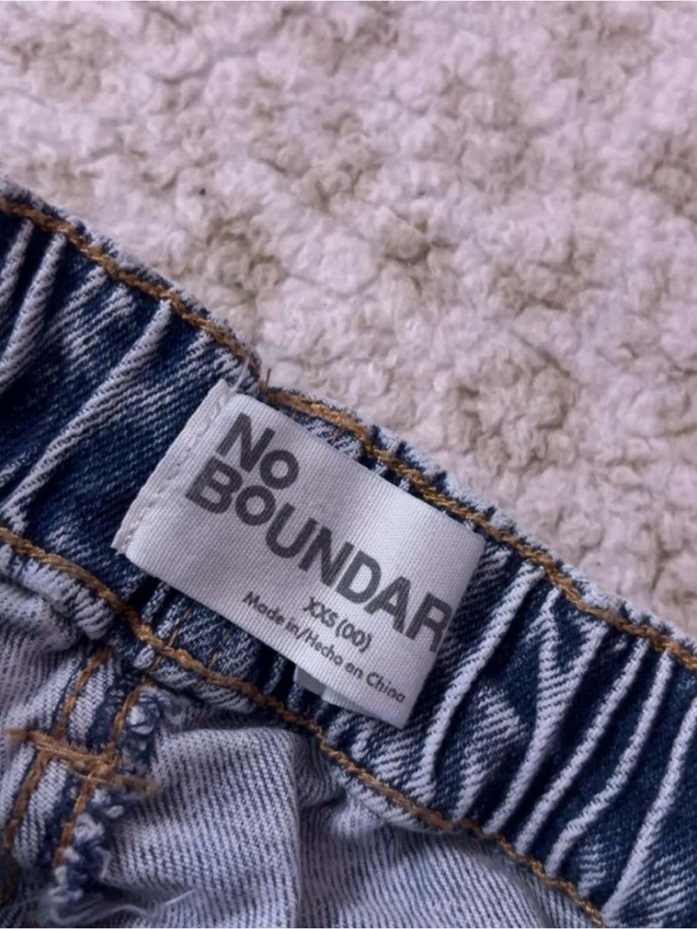 Jeans - Picture 3 of 4